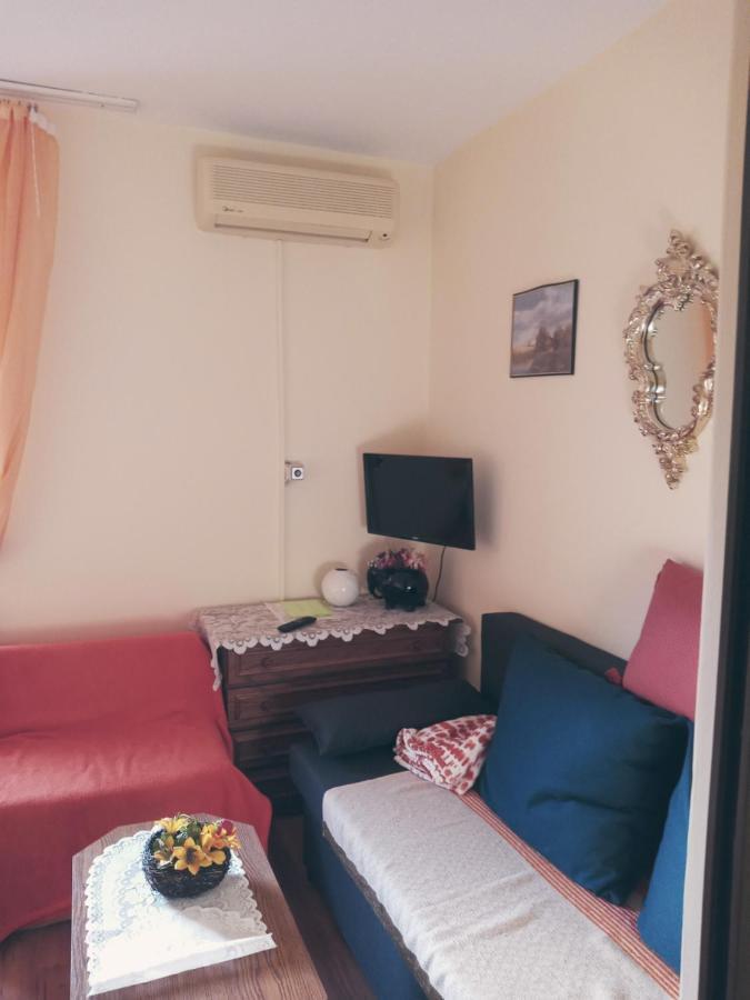 Olga Apartmanház Appartamento Hajdúszoboszló Esterno foto